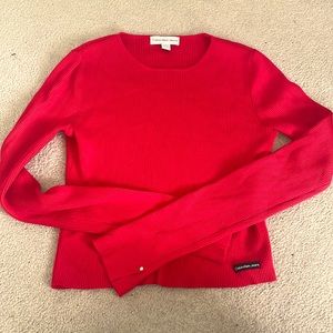 A never worn thick long sleeve from Calvin Klein Jeans!!